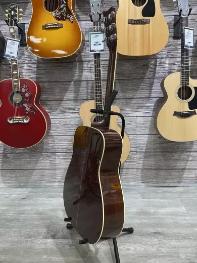 Yamaha - Folk Guitar 4